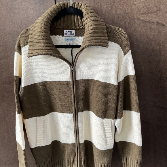 Future Collective Zip Sweater Size L - Picture 3 of 8